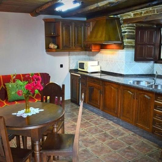 Casa Freixe Apartamentos Rurales Santa Eulalia de Oscos Ngoại thất bức ảnh