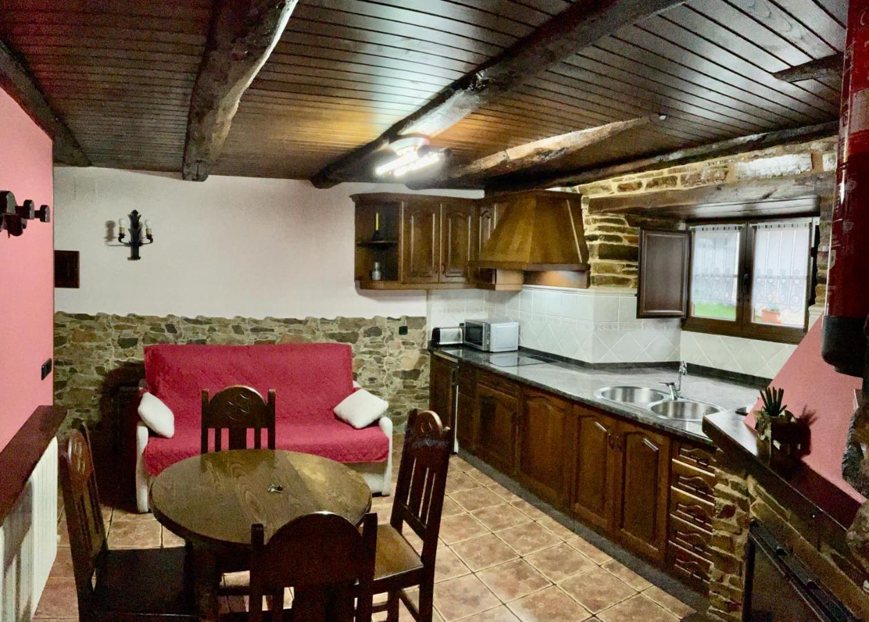 Casa Freixe Apartamentos Rurales Santa Eulalia de Oscos Ngoại thất bức ảnh